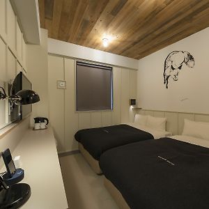Room Selected at Check Late Check 2000